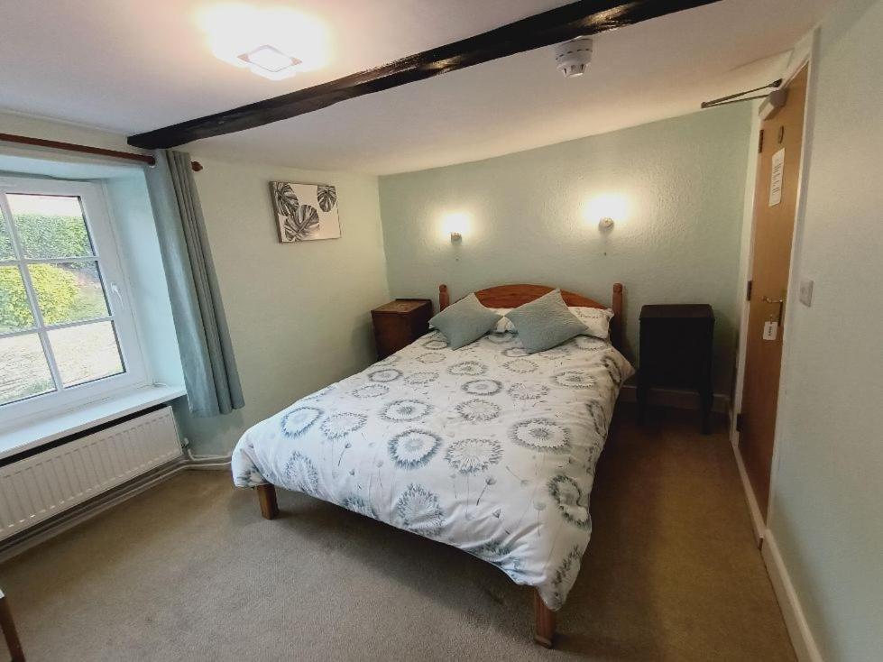 The Harp Inn Glasbury Kültér fotó